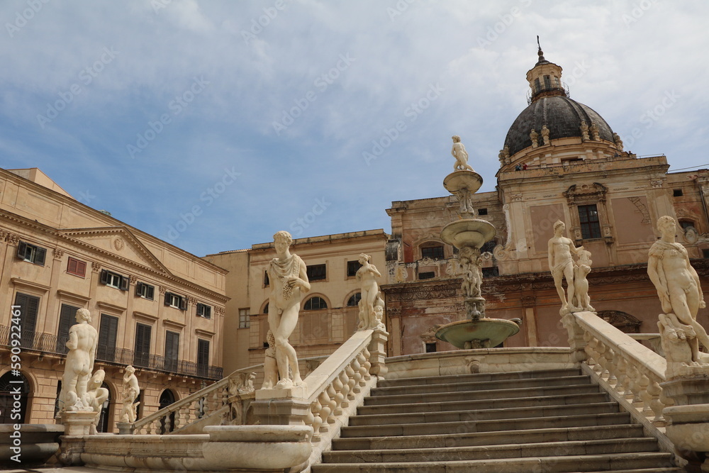 Fototapeta premium Fontana Pretoria and Church of Saint Catherine of Alexandria at Piazza Pretoria in Palermo, Sicily Italy