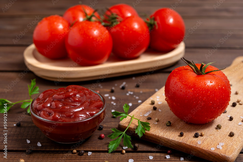 Bowl of ketchup or tomato sauce Bowl of ketchup or tomato sauce