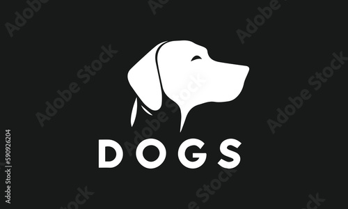 Dog head icon.minimal style. Labrador retriever dog logo vector illustration. Vector illustration isolated on white. Silhouette simple. Animal Logotype concept. Logo design template.