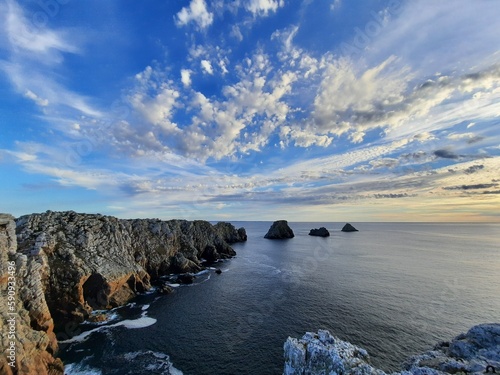 les Tas de Pois, Pointe de Pen Hir dans la presqu'ile de Crozon (Camaret-sur-Mer, Finistère) en Bretagne, France en septembre