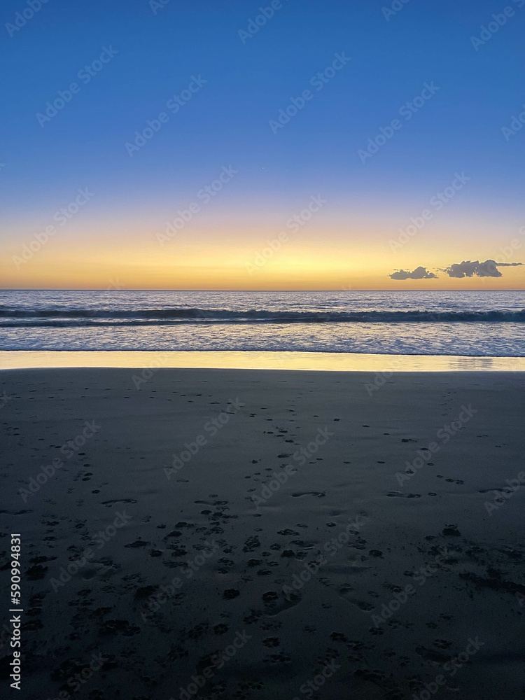 Obraz premium sunset on the beach