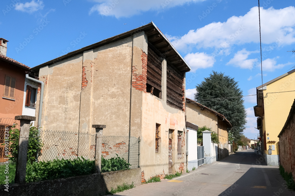 Linarolo characteristic village houses church vision panorama landscape art history