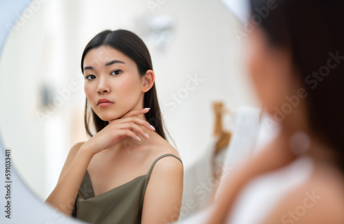 woman looking at mirror Free Download woman looking at mirror - GFXLoad