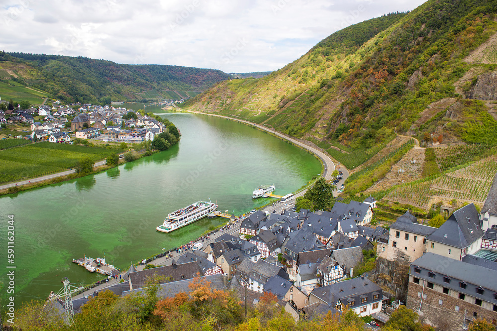 Aerial view of the Moselle valley with vineyards - obrazy, fototapety, plakaty 