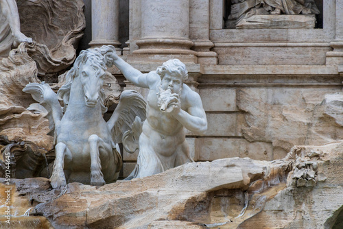 Statutes of the Trevi Fountain