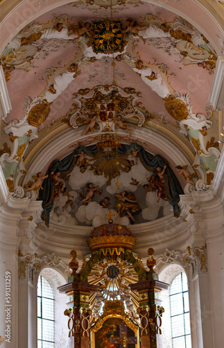 Innenansicht der Basilika St. Vitus  Ellwangen 