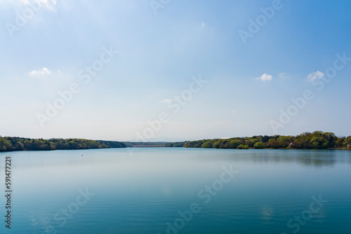Fototapeta Naklejka Na Ścianę i Meble -  春の多摩湖（村山貯水池）