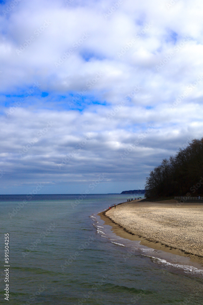Germany, Mecklenburg-Vorpommern, Sellin, Clouds over coastline of Rugen island