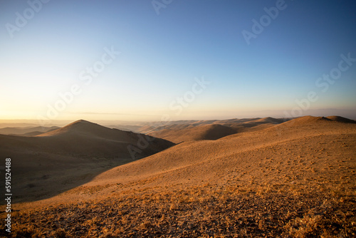 Visible horizon in a desert landscape