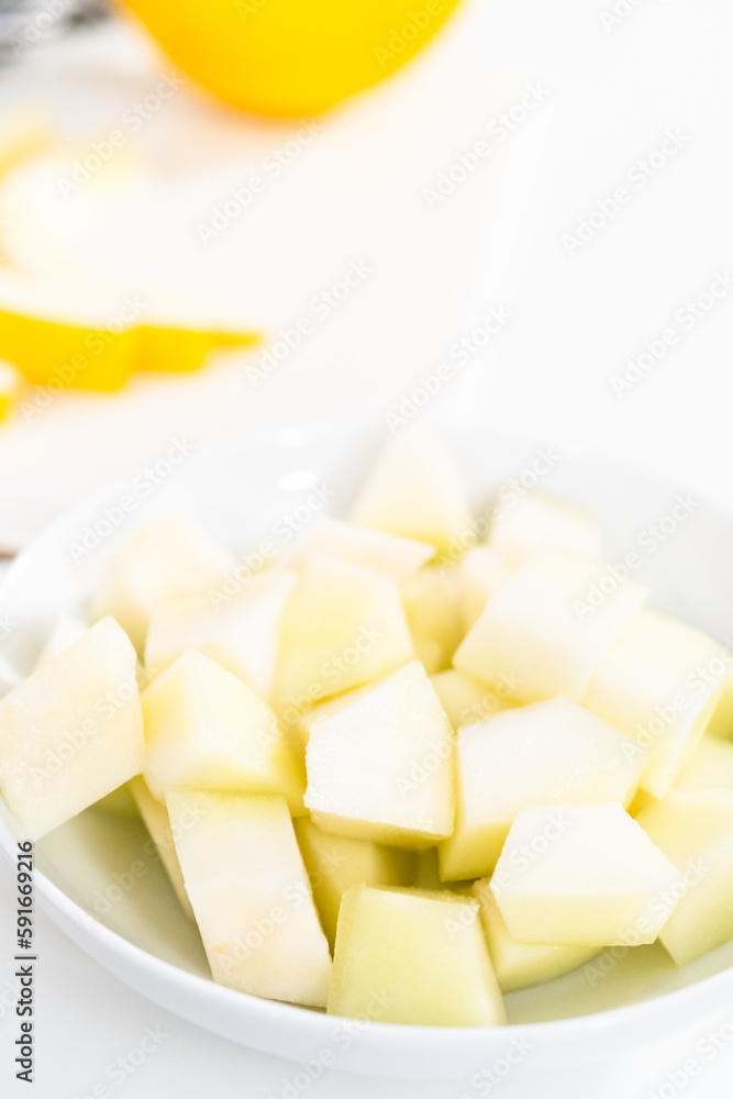 Golden dewlicious melon