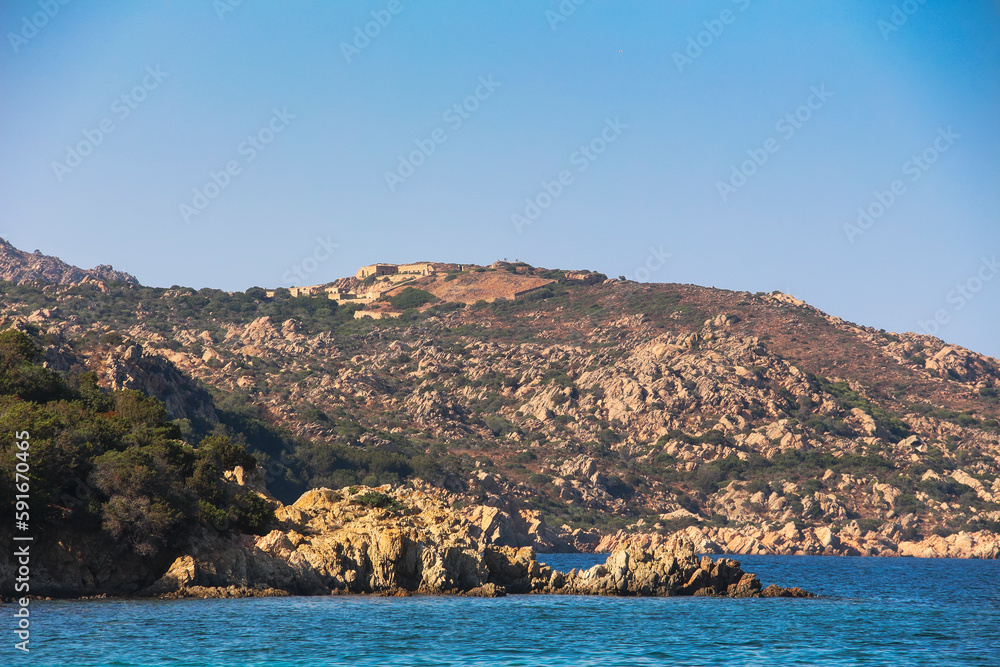 Vista sulle Batterie militari Poggio Rasu Superiore, Isola di Caprera, Arcipelago de La Maddalena, Sardegna, Italia, Europa
