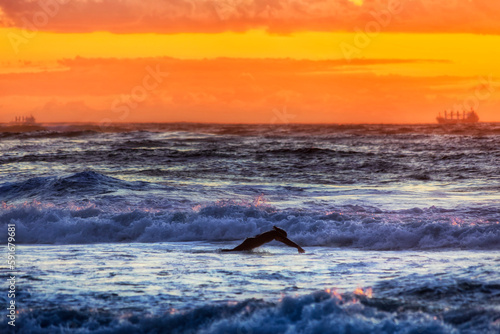 Wallpaper Mural Sea Caves beach swim tele rise Torontodigital.ca