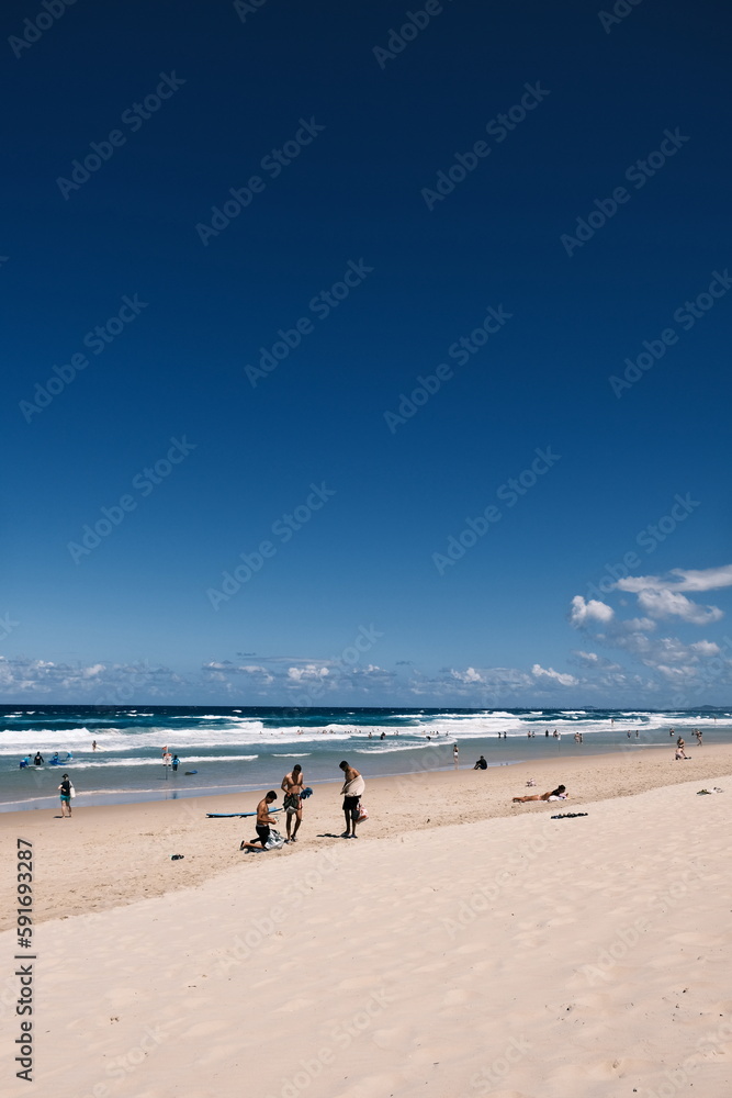 Feb 2023, Surfer’s Paradise, Gold Coast
By FujiFilm X-S 10
XF 18-55mm F2.8-4
6240 x 4160
