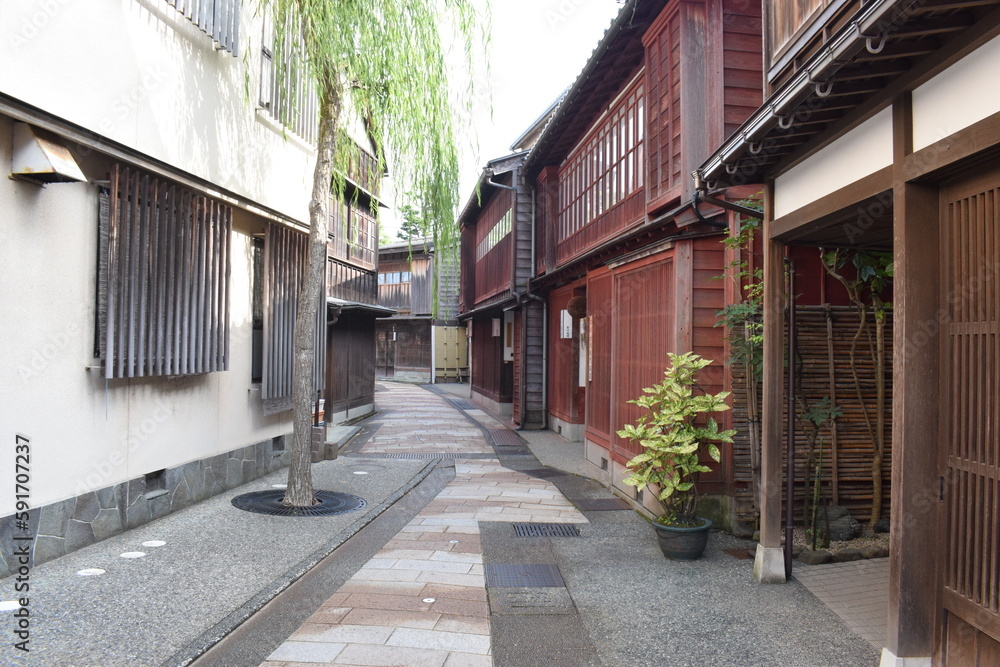 ひがし茶屋街の通り