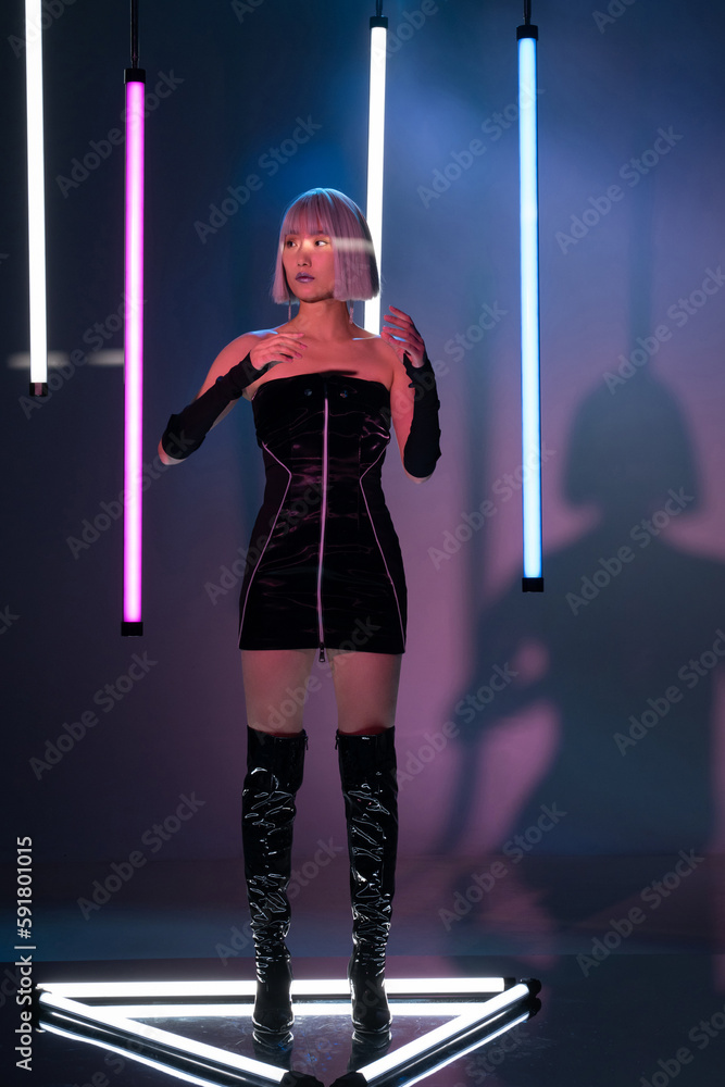Stylish and dynamic sci-fi beauty Stylish and dynamic sci-fi beauty
