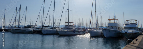 Hafen an der Cote d'Azur in Frankreich Port de Santa-Lucia