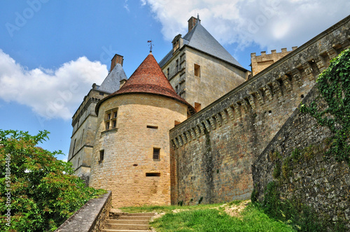 France, picturesque castle of Biron in Dordogne © PackShot
