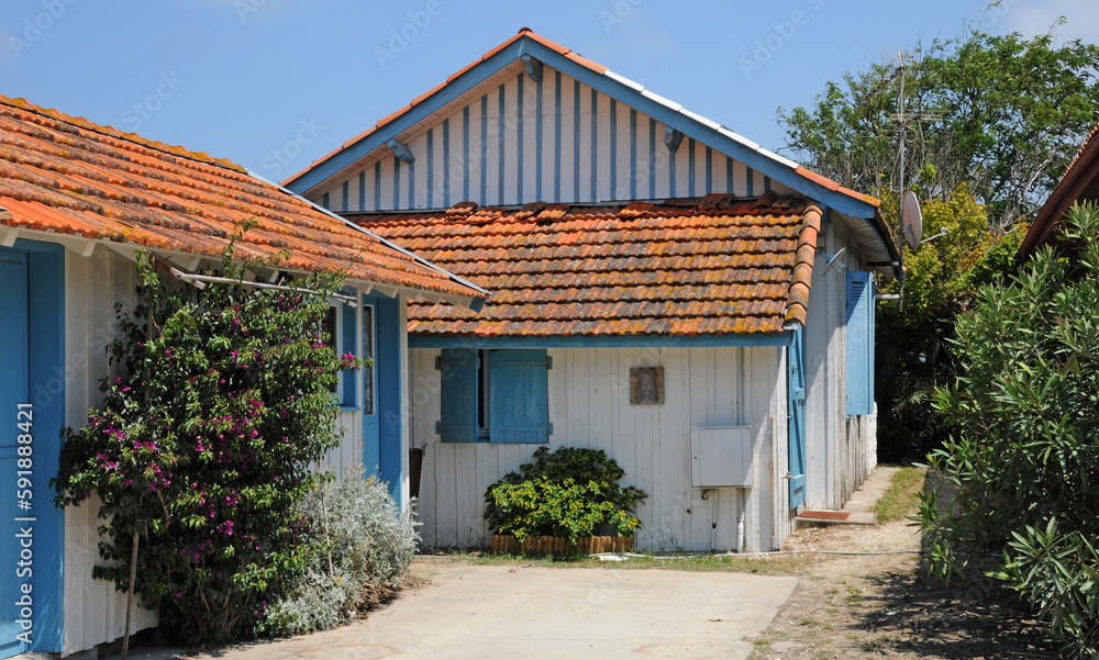 France, an old little house in Cap Ferret