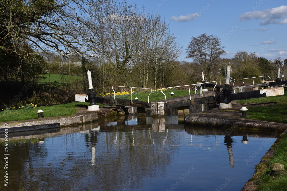 Fototapeta premium a walk along the canal locks at Hatton on a sunny day
