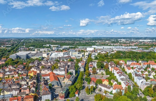 Ausblick zum Industriepark nahe der MAN-Br  cke im Norden der Stadt schw  bischen Stadt Augsburg