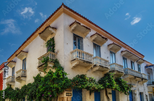 Colonial buildings and balconies in the historic center of Cartagena, Colombia © atosan