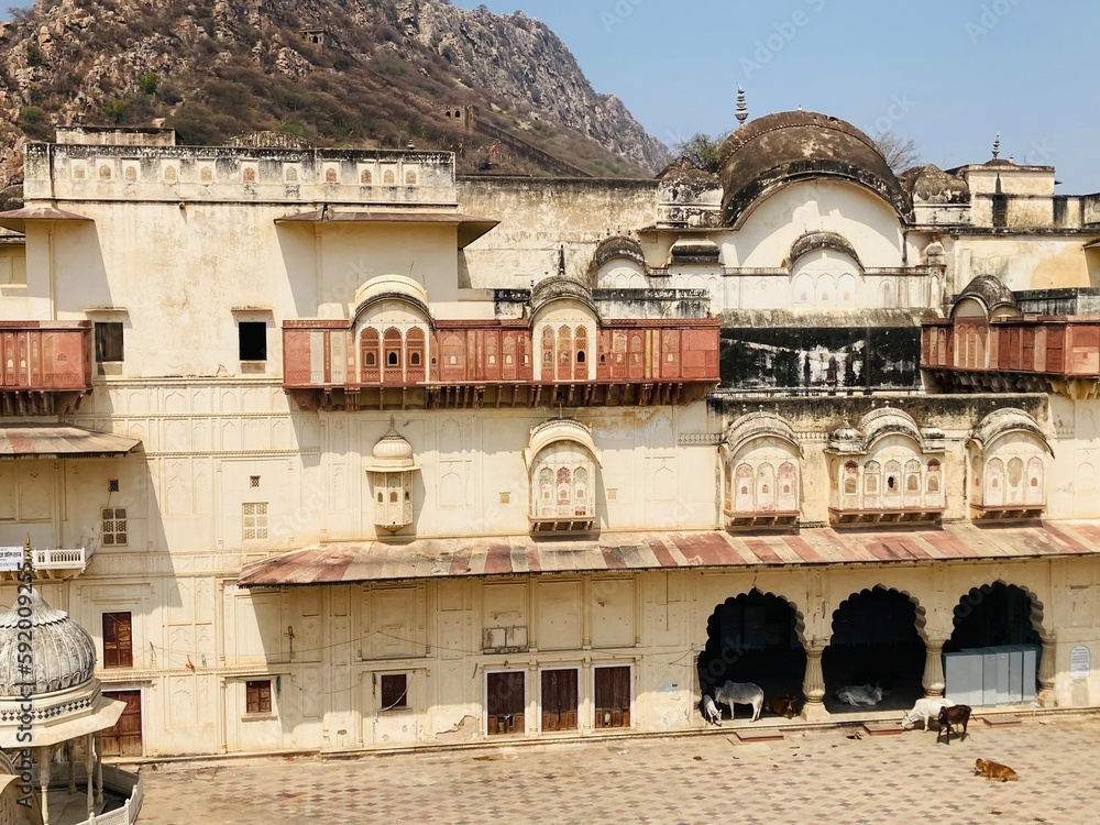 Fototapeta premium City Palace complex of Alwar, Build in the 18th century, this magnificent fort is located in the foothills of Aravalli, right below Bala Quila 