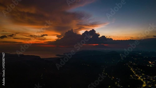 Hyperlapse anochecer viendo el lago de Ilopango, El Salvador photo