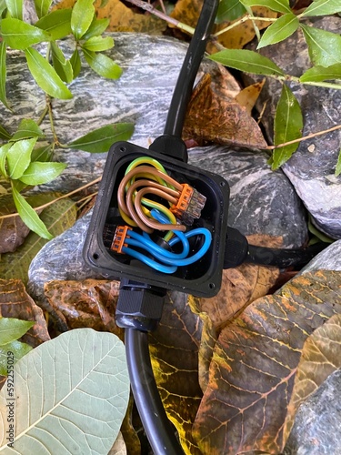 Abzweigdose - Gartenbeleuchtung - Outdoor - Elektrik - kabel - Strom