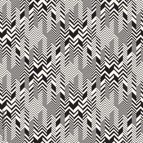 Monochrome Moiré Effect Textured Houndstooth Pattern