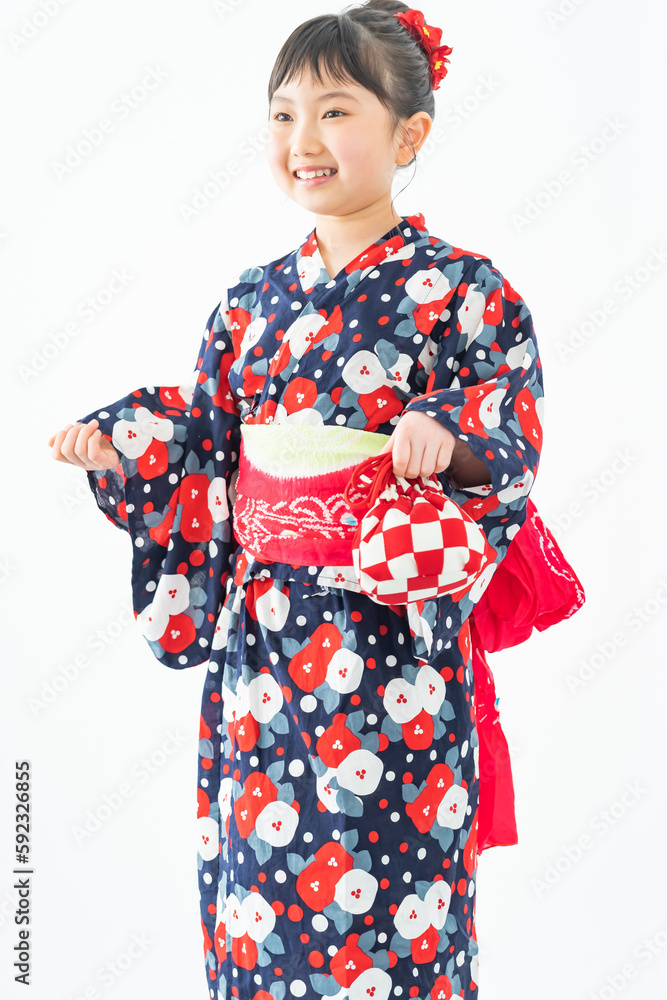 浴衣を着た日本人の女の子