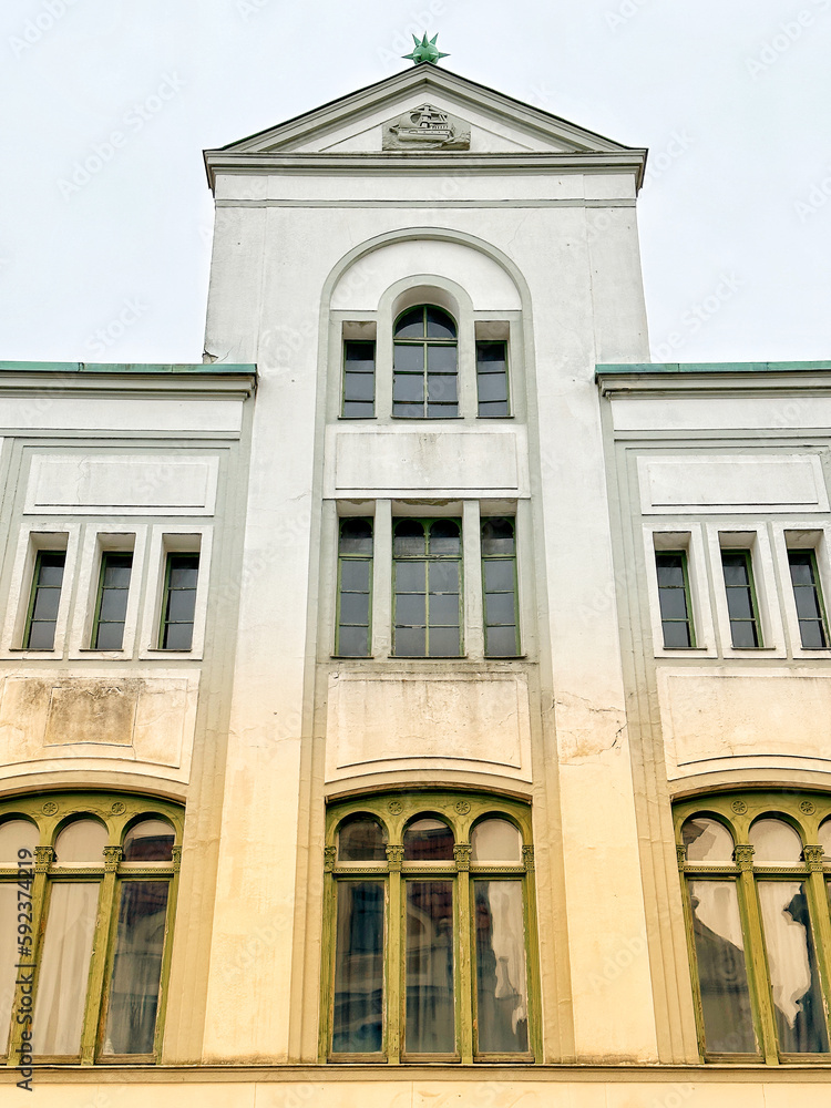 Obraz premium Low angle view of Hanseatic building in Wismar