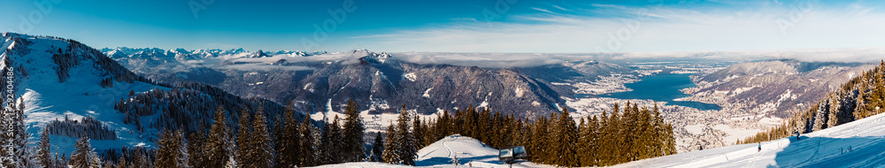 Obraz premium High resolution stitched winter panorama at Mount Wallberg, Rottach-Egern, Lake Tegernsee, Bavaria, Germany