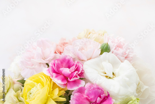카네이션 꽃다발과 카피공간 © EUNKYOUNG