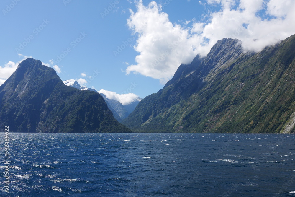 Milford Sound in den Neuseeländischen Alpen in Neuseeland