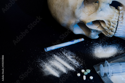 Foto human skull, cocaine, Narcotic concept