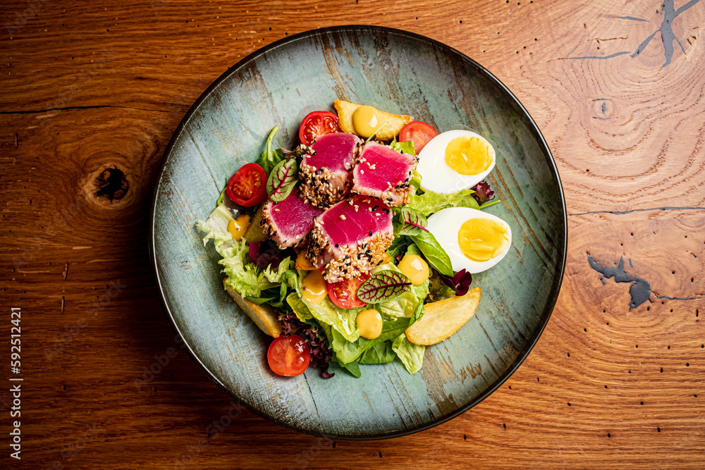 salad with tuna and eggs