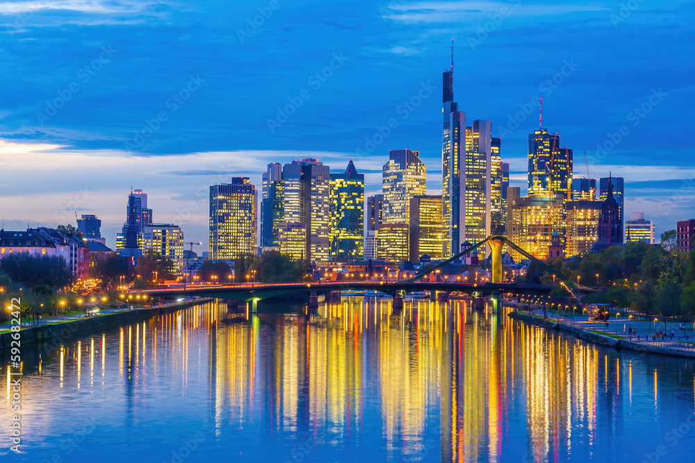 Fototapeta premium Downtown Frankfurt city skyline, cityscape of Germany