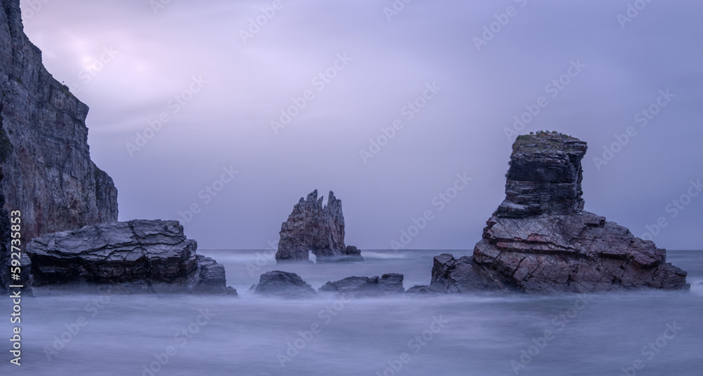 Portizuelo beach under moonlight (Asturias, España)