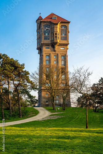 Tableau sur toile Historical water tower from 1915 in IJmuiden, The Netherlands