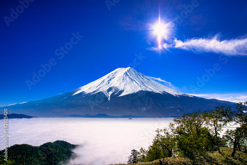 雲海と富士山・合成写真