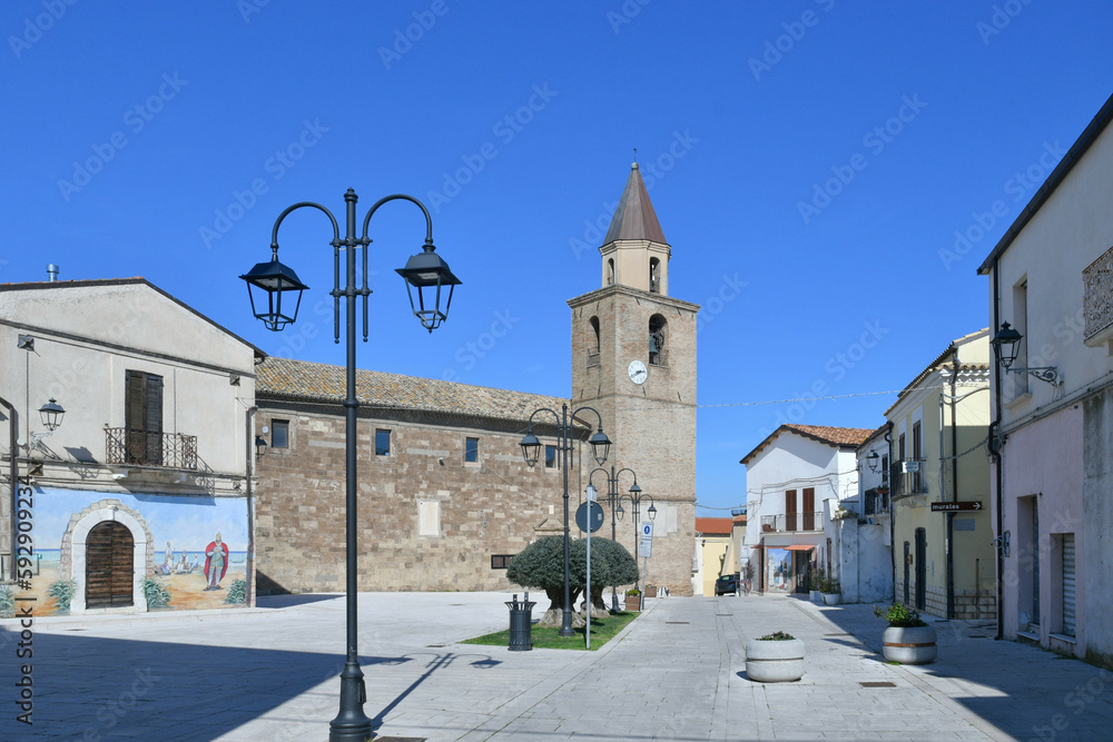 Φωτογραφία The square of Campomarino, a painted village of Molise in Italy.