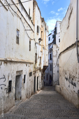 Fototapeta Naklejka Na Ścianę i Meble -  Narrow streets of the old town of the Arab quarter called the kasbah in the capital of Algeria - Algiers
