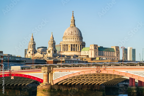 Fototapeta Naklejka Na Ścianę i Meble -  Dome of Saint Paul cathedral behind Blackfriars bridge in London
