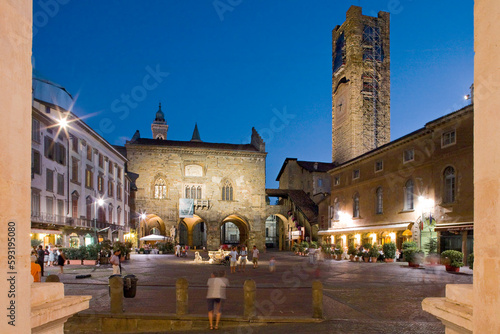 Bergamo Alta. Piazza Vecchia di notte