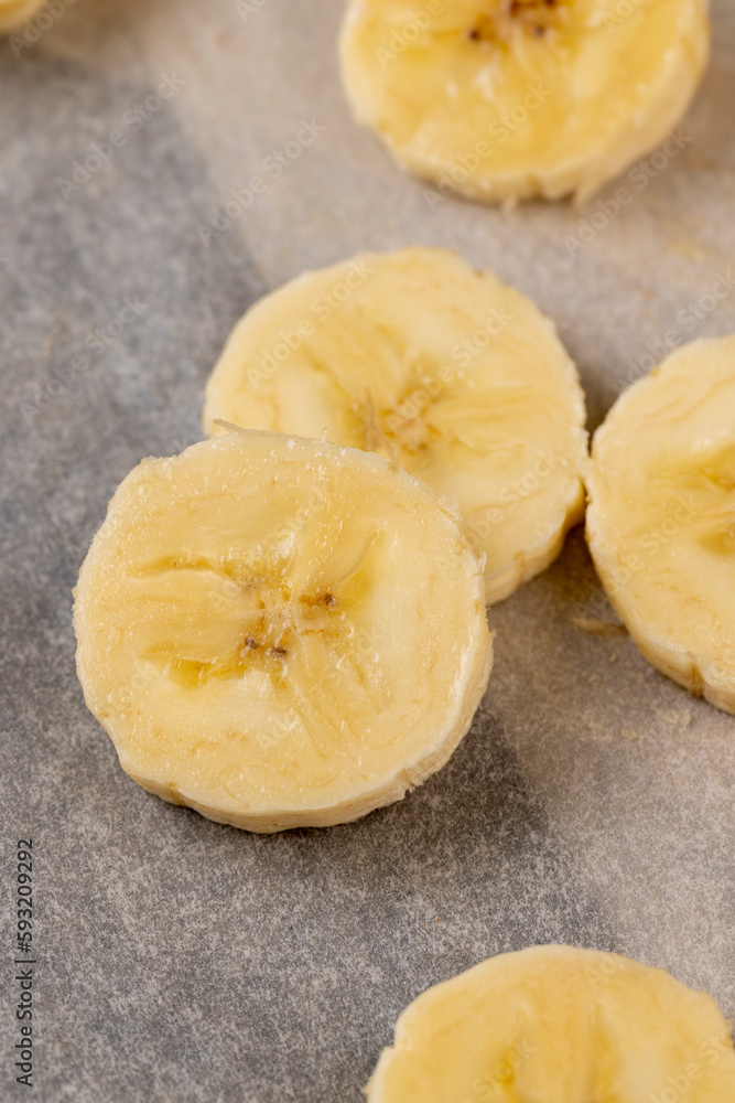 peeled, sliced ripe yellow banana