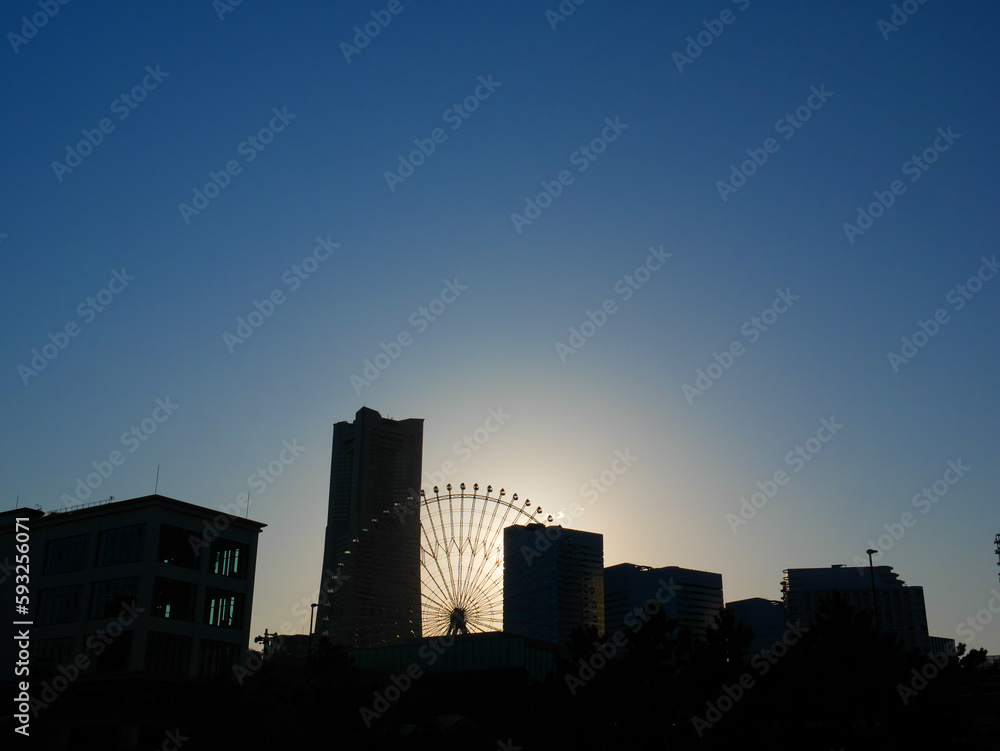 日本、神奈川県、横浜市,みなとみらいの夕暮れ