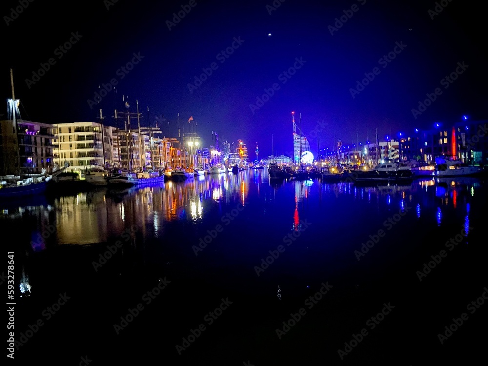 Bremerhaven by Night: Faszinierende Lichter am Hafen