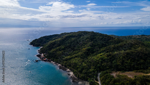 Fototapeta Naklejka Na Ścianę i Meble -  Jungle and the sea Costa Rica, beautiful sea and mountains, perfect nature, Green World