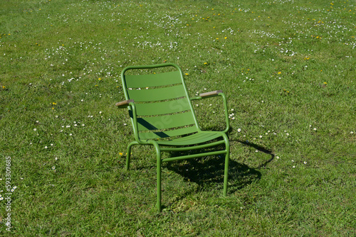 Chaise en métal - Parc de la Briantais à Saint-Malo