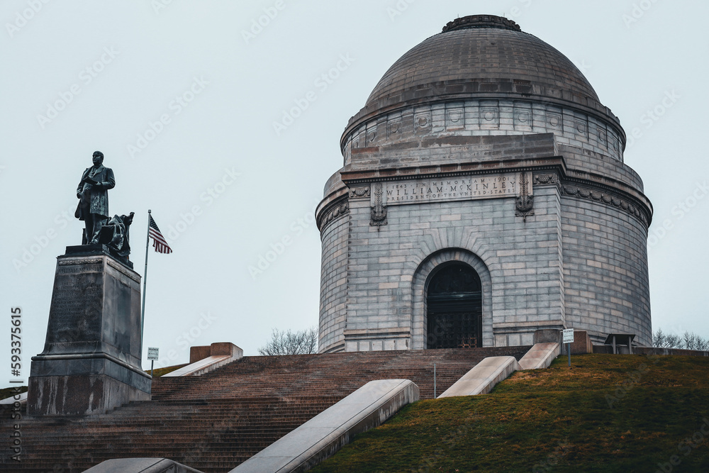 Fototapeta premium McKinley Monument (Wide)